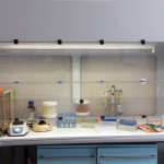 Horizontal laminar flow bench in clean lab